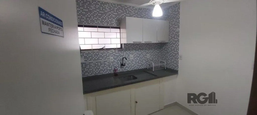 Imagem Loja com 113m² de área privativa no Bairro Três Figueiras