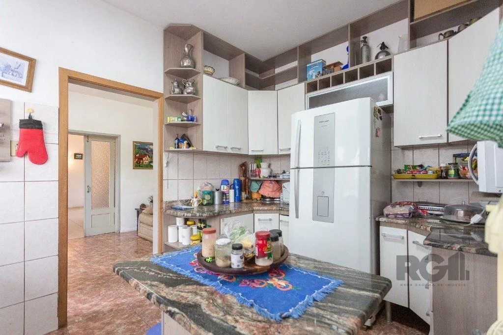 Imagem casa de 4 dormitórios no bairro cavalhada