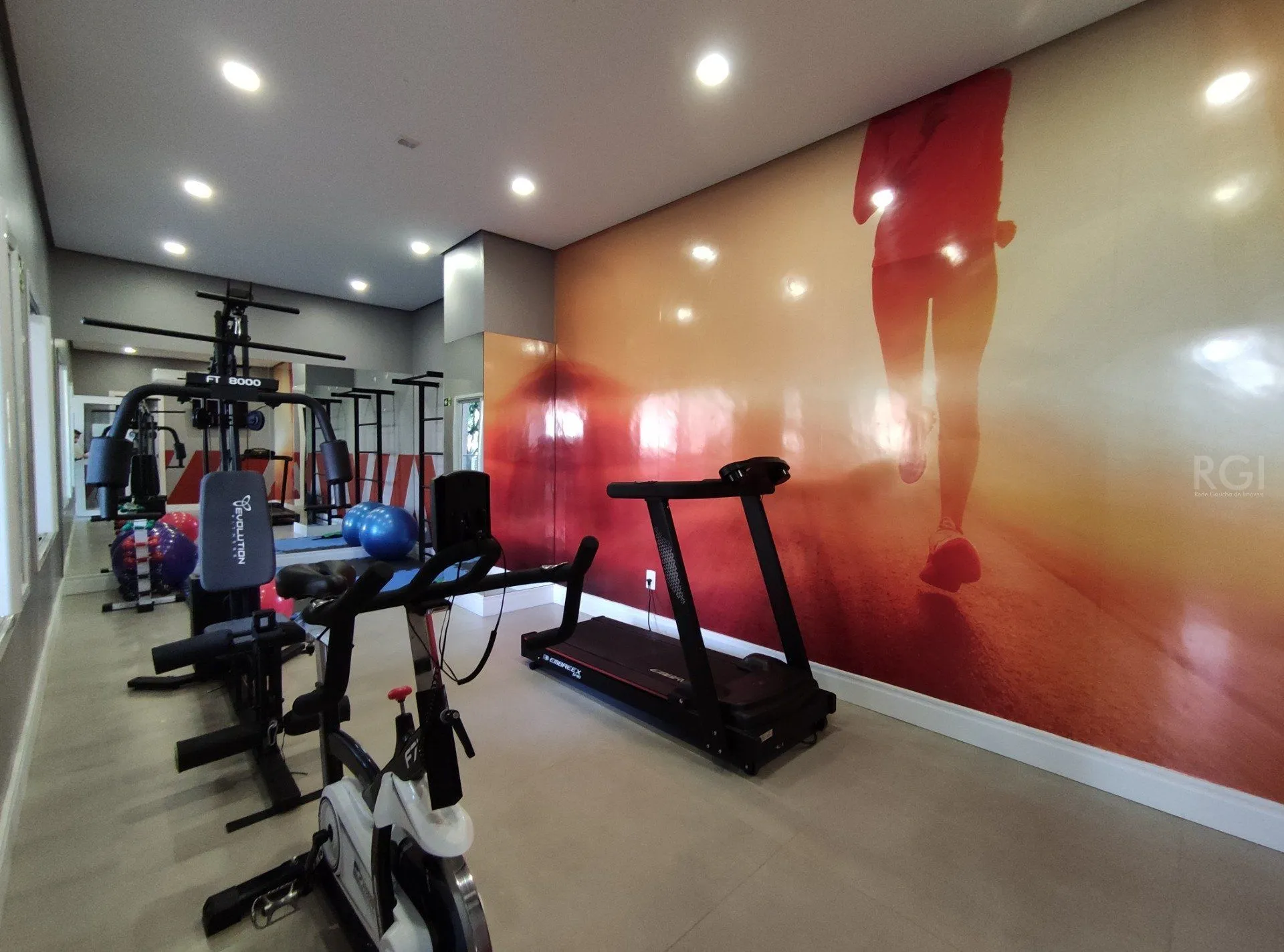 Imagem Apartamento para Venda - 68.11m², 3 dormitórios, sendo 1 suites, 2 vagas - Santo Antonio