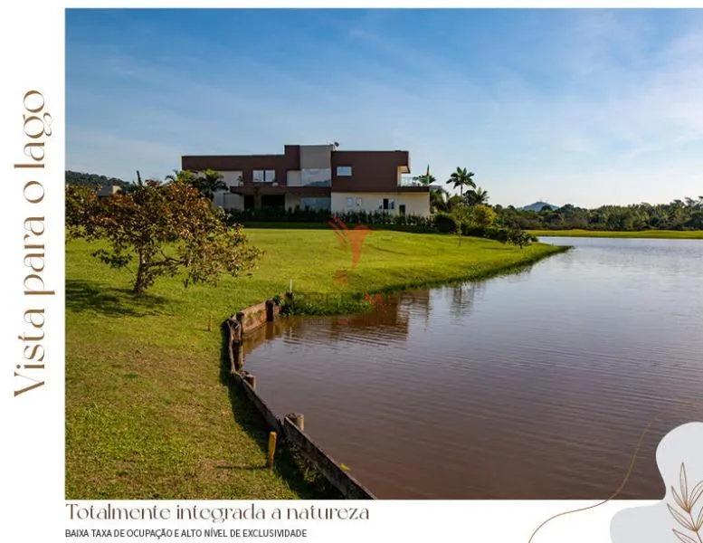 Imagem Casa 4 suítes 1000m² 4 vagas Centro Camboriu/SC
