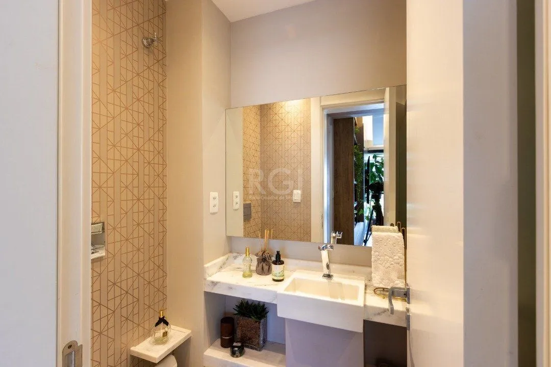 Imagem Apartamento para Venda - 164m², 3 dormitórios, sendo 3 suites, 3 vagas - Pedra Redonda