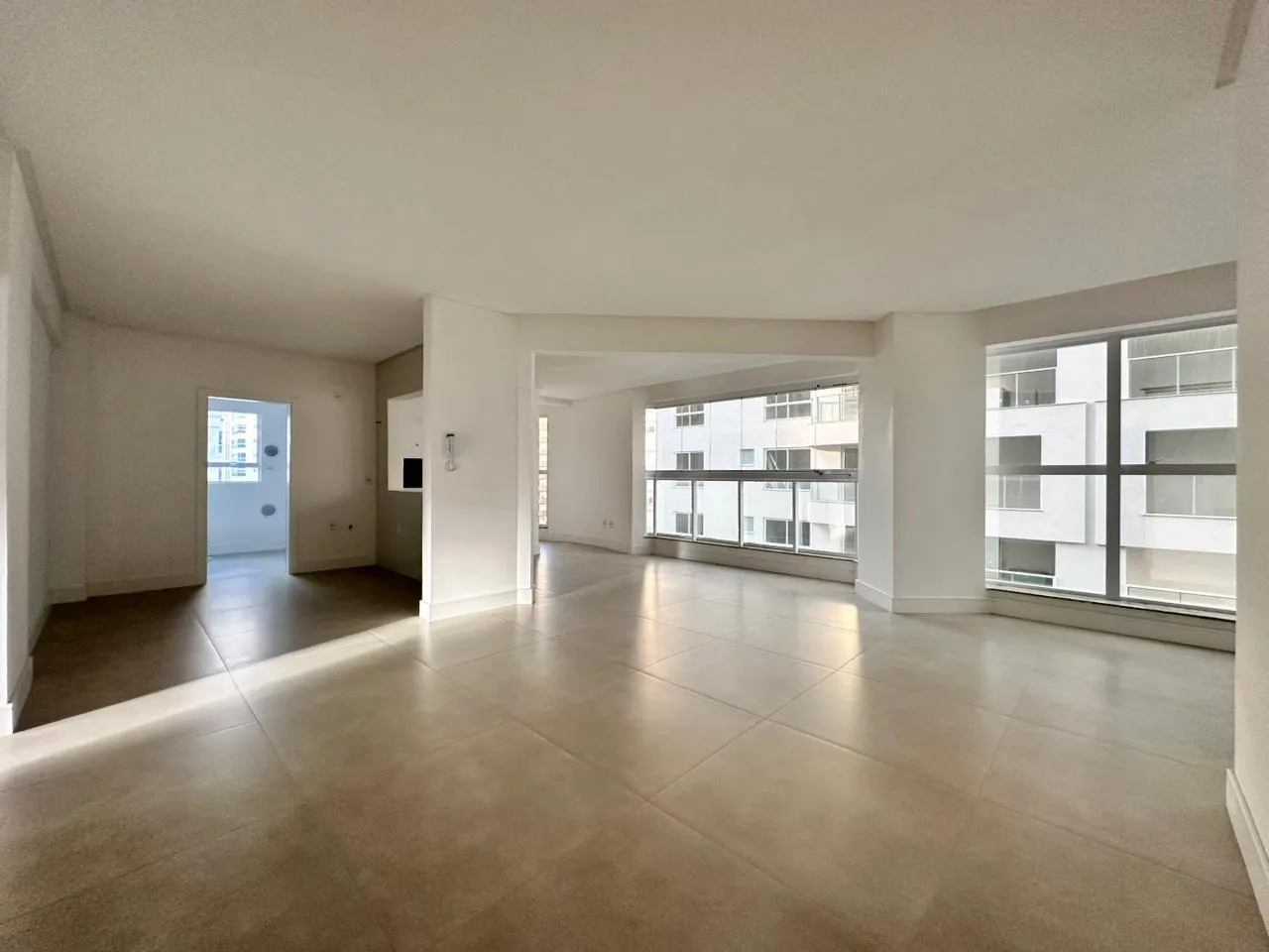 Imagem Apartamento à venda com 147m2 por R$ 1.650.000,00