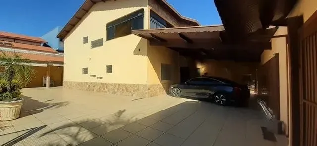 Imagem Casa para Locação 4 Quartos, 1 Suite, 4 Vagas, 350M², Parque São Cristóvão, Taubaté - SP