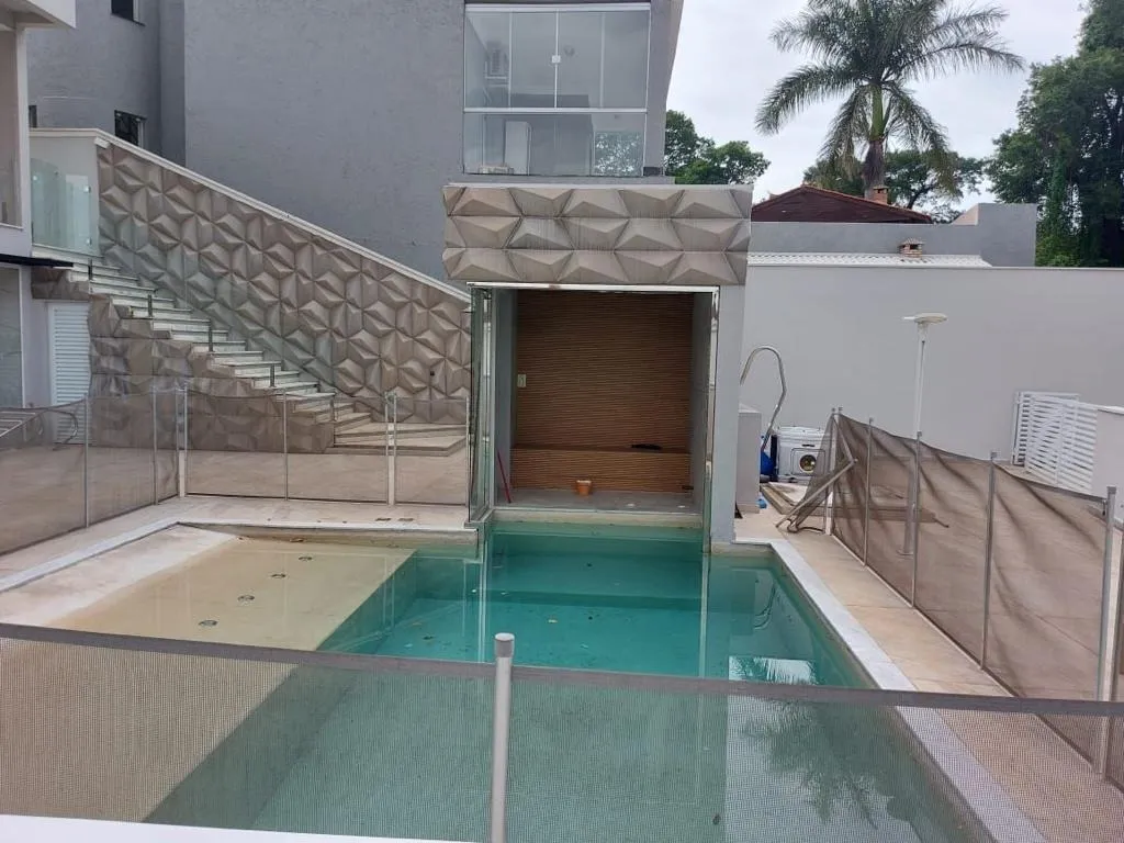 Imagem Casa Sobrado de 489m² de Terreno Localizado no Jardim Residencial Village Vert!