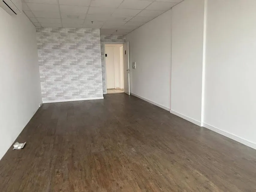 Imagem Sala Comercial de 33m², Localizada no Ed. Helbor Office - Limão São Paulo - SP!