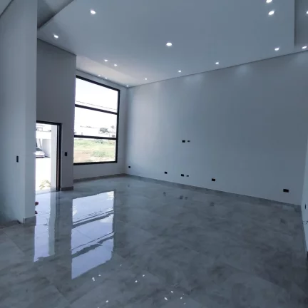 Imagem Casa à Venda no Condomínio Portal Ville Jardim Europa, Boituva | 3 Quartos (1 Suíte) | Área de Lazer Completa
