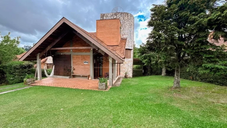 Foto do imóvel Casa de Condomínio em Campos do Jordão