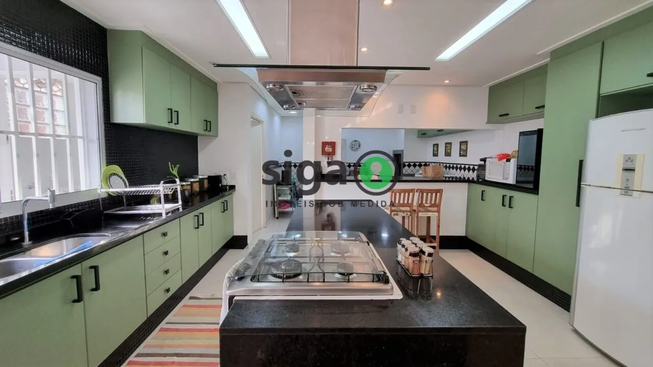 Imagem Ótima localização casa com 4 quartos sendo 2 suites super completa