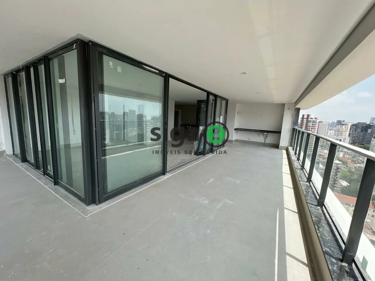 Imagem Apartamento a venda com 230m², 4 suites, 3 vagas, no contrapiso em Pinheiros