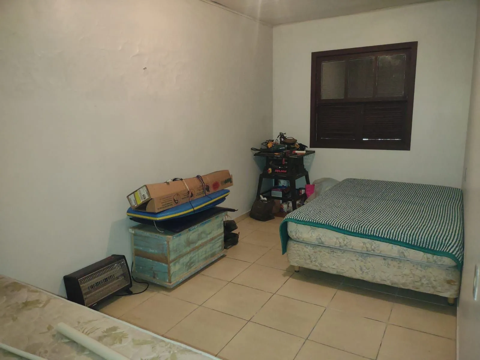 Imagem Casa com 4 quartos, suíte, piscina, lareira, churrasqueira em um terreno de 616m².