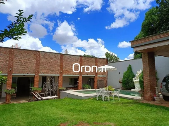 Imagem Casa mobiliada com 3 dormitórios à venda, 300 m² por R$ 1.300.000 - Setor Pedro Ludovico - Goiânia/GO