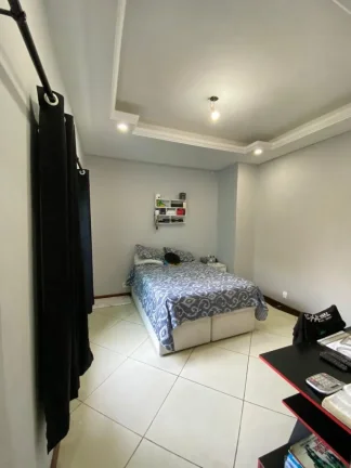 Imagem Casa em Condomínio para Venda em Itaboraí, Centro (Manilha), 4 dormitórios, 1 suíte, 3 banheiros, 3 vagas