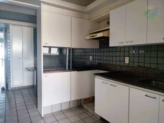 Imagem Apartamento 4 quartos, Frente mar, à venda na Av. Boa Viagem, Recife.
