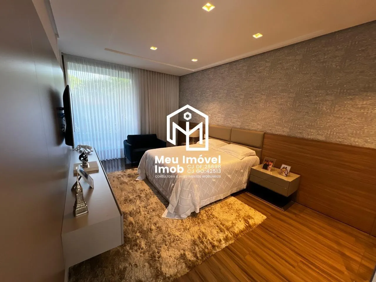 Imagem Casa 4 Quartos 4 Suítes 7 Vagas 860m² Mobiliado Park Way/DF