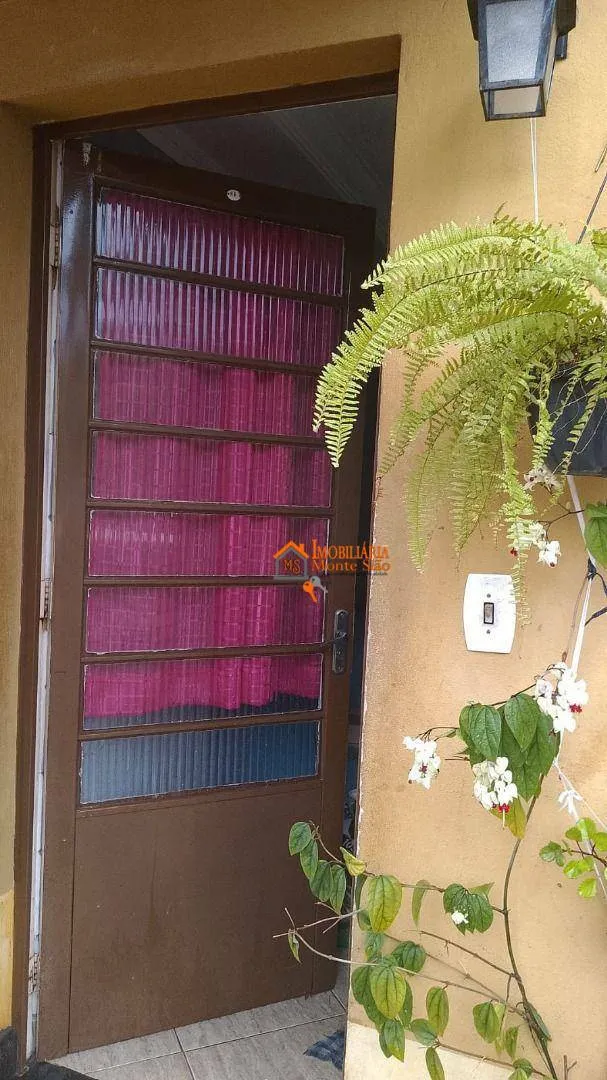 Imagem Casa com 2 dormitórios à venda, 49 m² por R$ 250.000,00 - Jardim Santo Expedito - Guarulhos/SP
