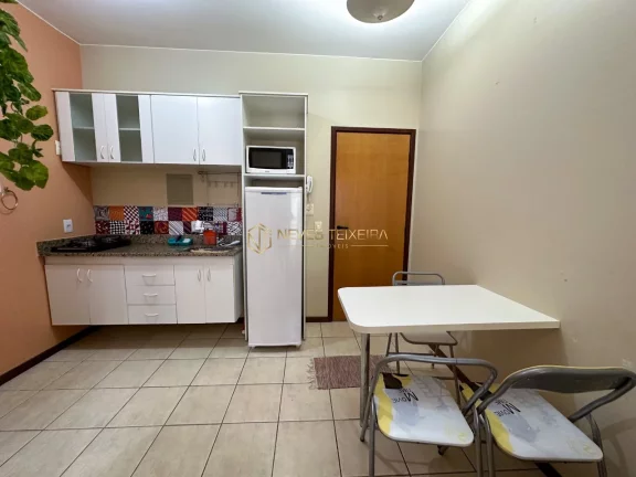 Imagem Excelente kitnet com armários, com vaga de garagem e piscina no Boulevard Studios.