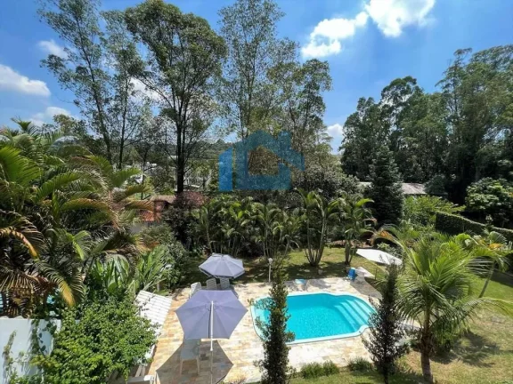 Imagem Casa à venda, linda, confortável e lazer na Granja Viana!