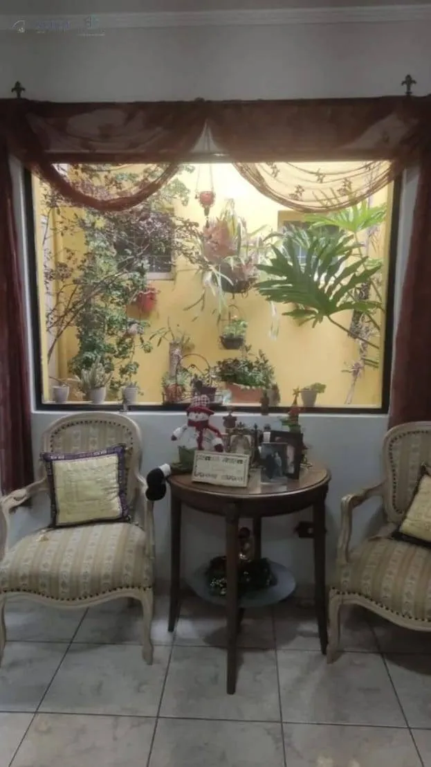 Imagem Sobrado com 4 Dormitórios, Suítes com Closet e Piscina.