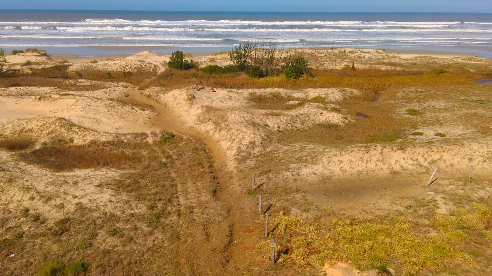 Imagem Terreno à venda em Torres, Praia Real, 300m2