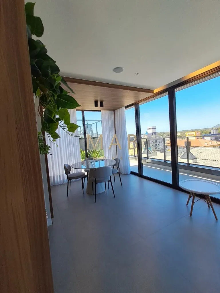 Imagem Apartamento à venda em Florianópolis-SC, bairro Ingleses do Rio Vermelho, 2 quartos sendo 1 suíte, sala de estar/jantar, 1 vaga, 88,36m² de área. Venh