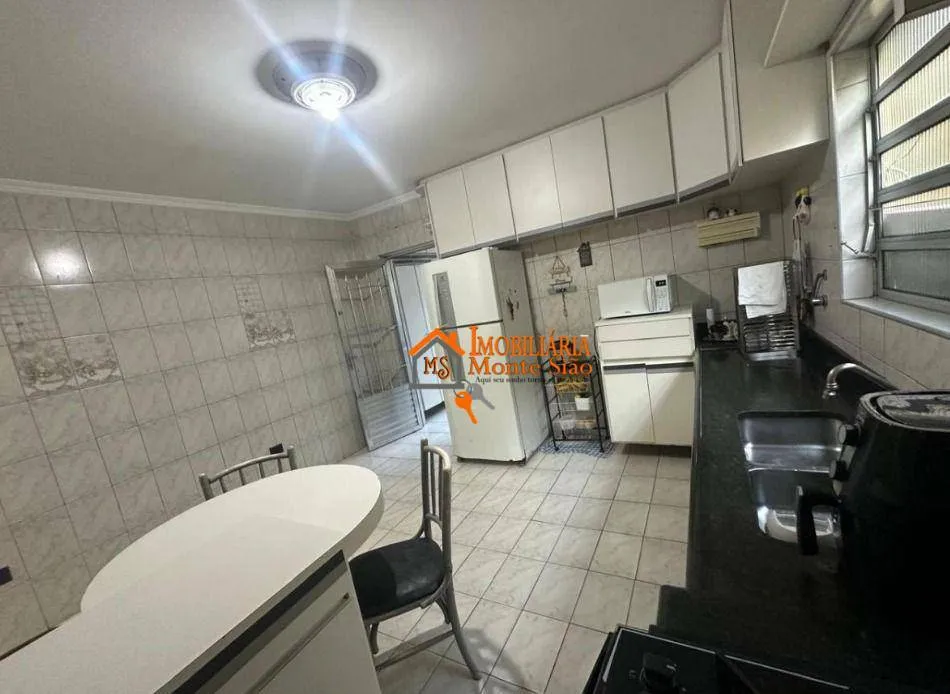 Imagem Sobrado com 3 dormitórios à venda por R$ 960.000 - Jardim Rossi - Guarulhos/SP