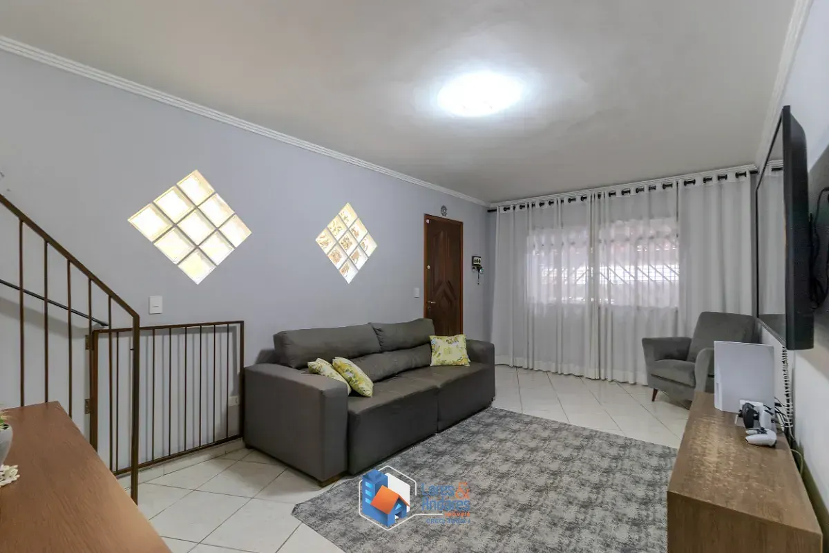 Imagem Sobrado para venda em Vila Nair com 3 quartos, sendo 1 suíte, 99m²