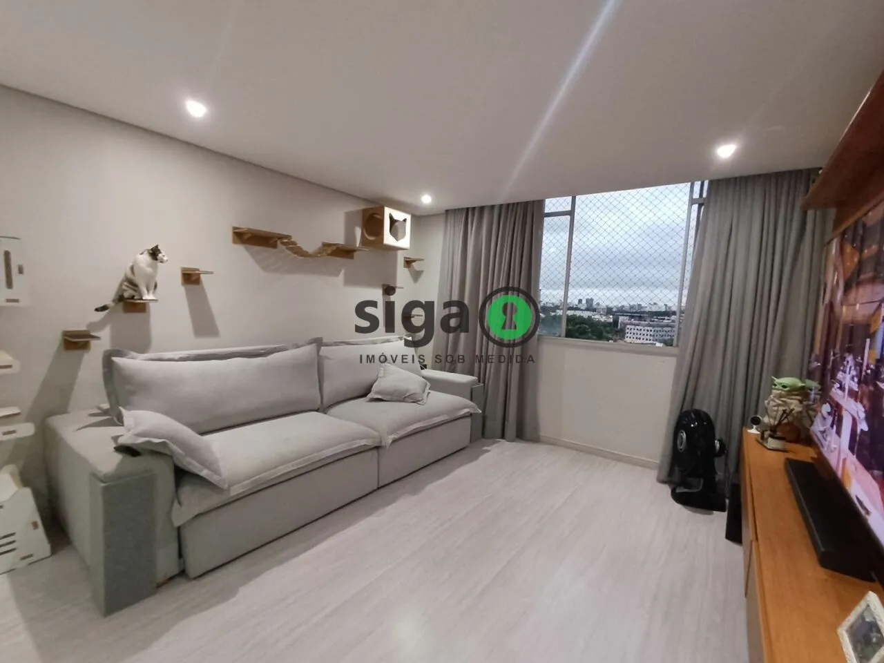 Imagem Apartamento reformado em excelente localização - MOBILIADO - Edf: CAMBURIU
