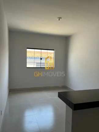Imagem CA1813Linda casa com 2 quartos sendo 1 suíte localizada no Setor dos Bandeirantes A casa possui - 2...