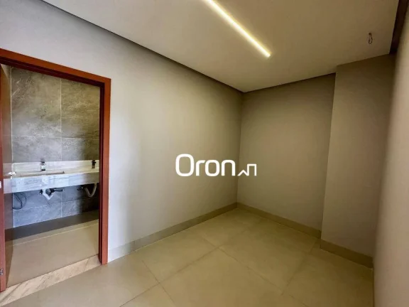Imagem Sobrado à venda, 256 m² por R$ 1.990.000,00 - Jardins Capri - Senador Canedo/GO