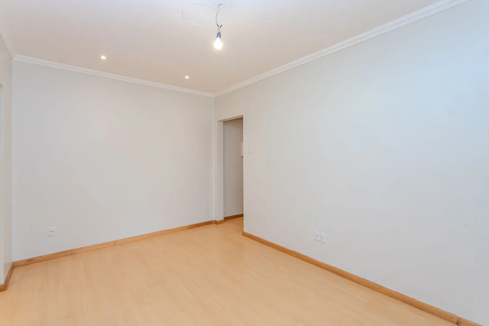 Imagem Apartamento no bairro Petrópolis de 2 dormitórios térreo com pátio DESOCUPADO