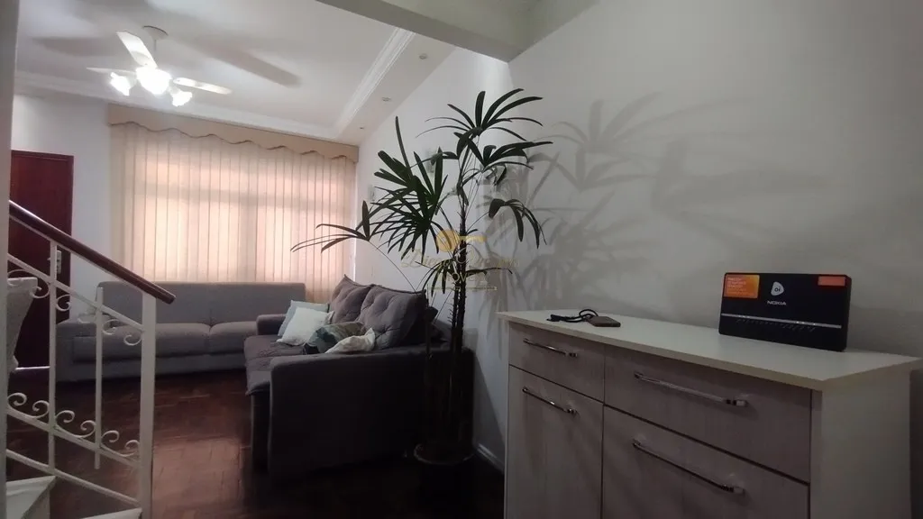 Imagem Casa em Condomínio para Venda em Teresópolis / RJ no bairro Agriões