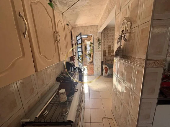 Imagem Casa Sobrado, 6 Dormitórios, 200m², Jardim Satélite, São José dos Campos