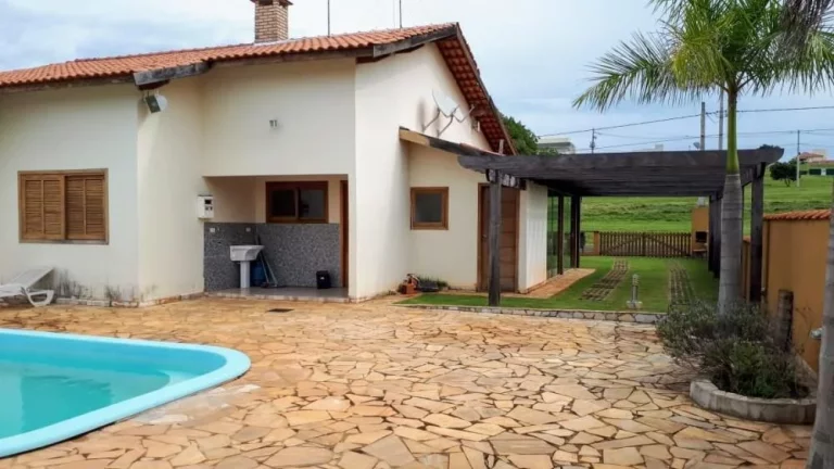 Imagem Linda casa de campo a venda no condomínio Ninho Verde II Eco Residence