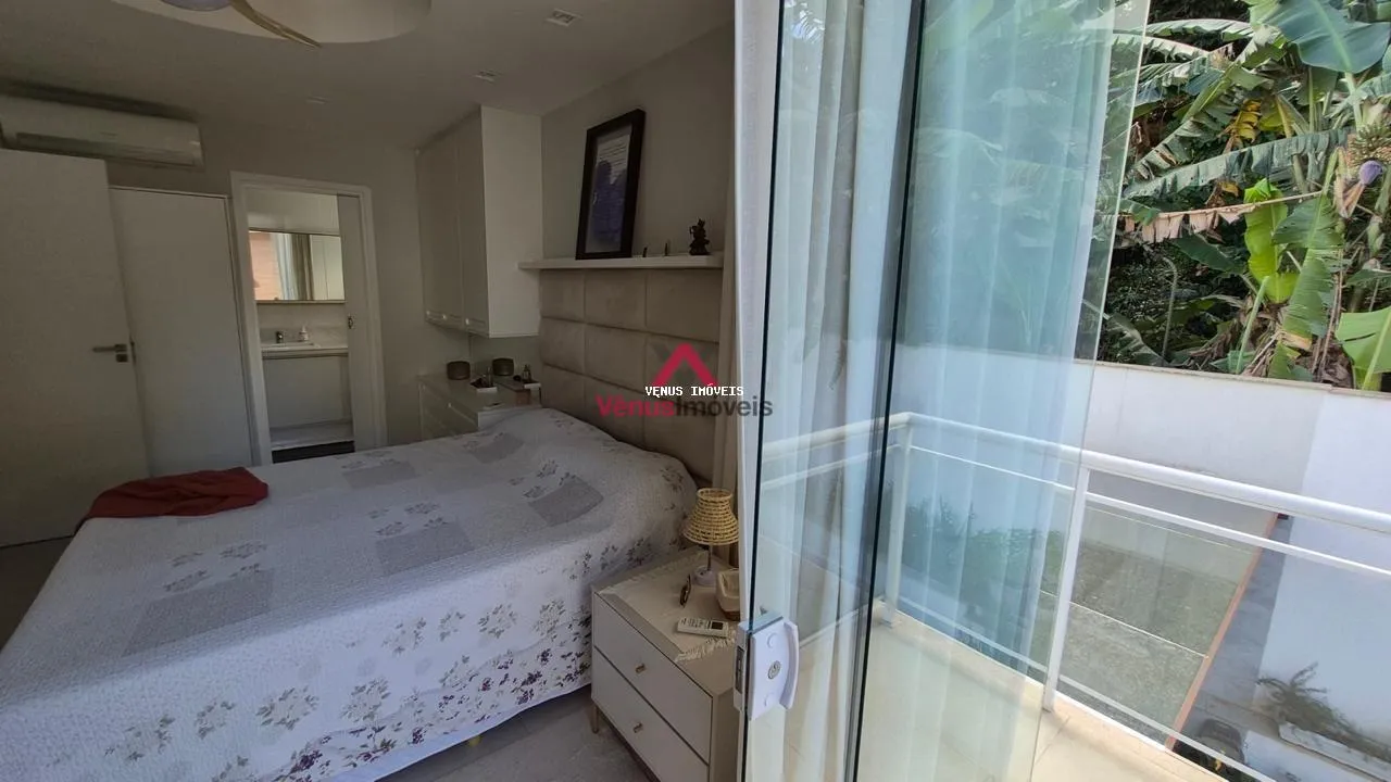 Imagem Casa em Condomínio para Venda em Rio de Janeiro, Jacarepaguá, 3 dormitórios, 1 suíte, 3 banheiros, 2 vagas