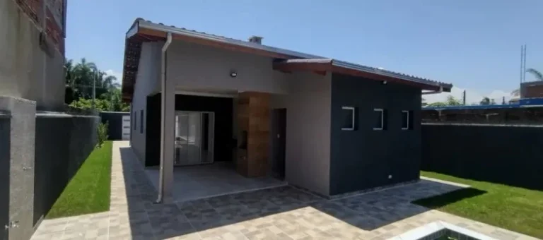Imagem Casa para Venda em Itanhaém, Gaivota (Praia), 3 dormitórios, 1 suíte, 1 banheiro, 2 vagas