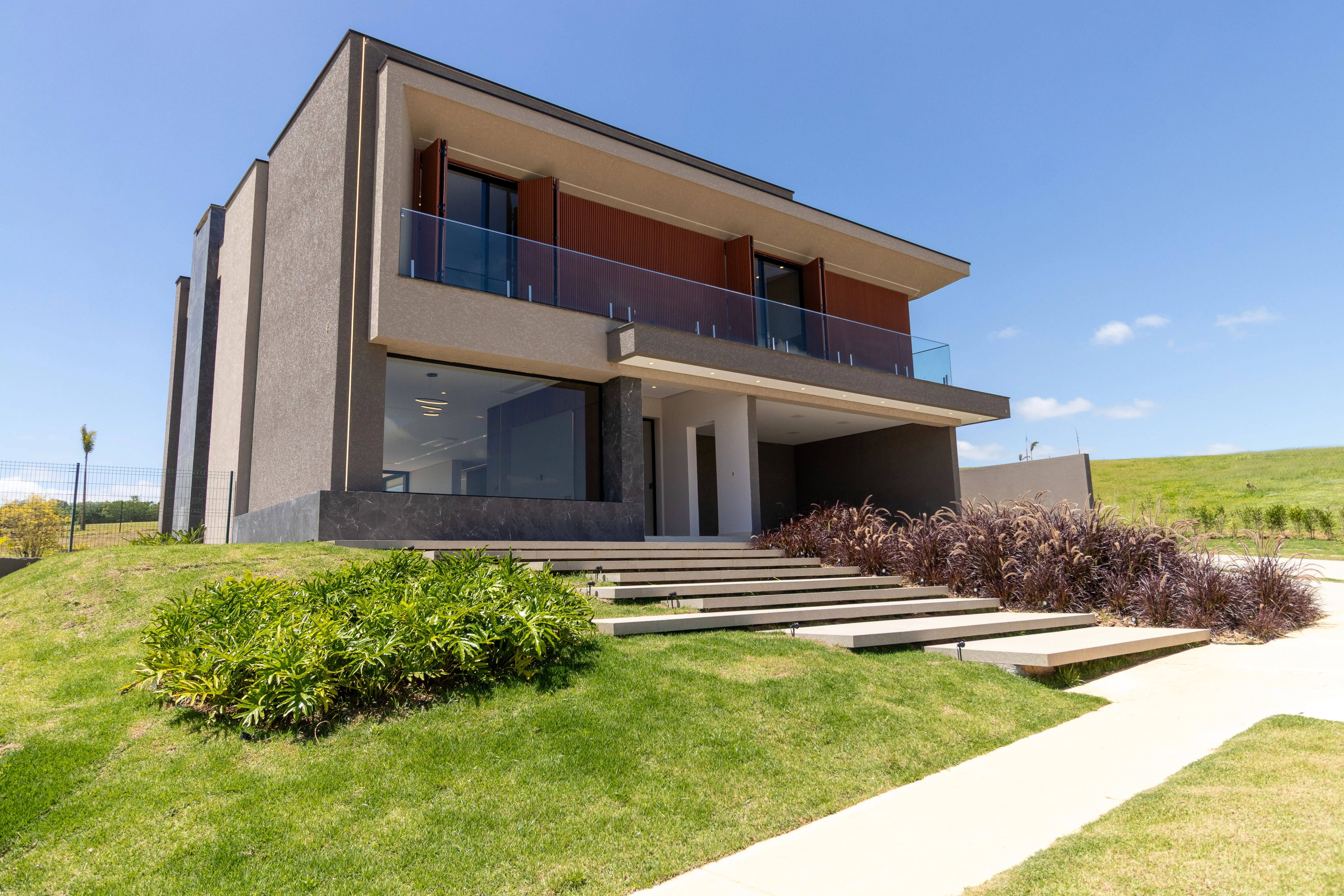 Imagem Condomínio Portofino | Reserva Ituparanga | 6 suítes | 720 m² | Piscina | Elevador | Sauna | Vista para a represa e campo de golfe.