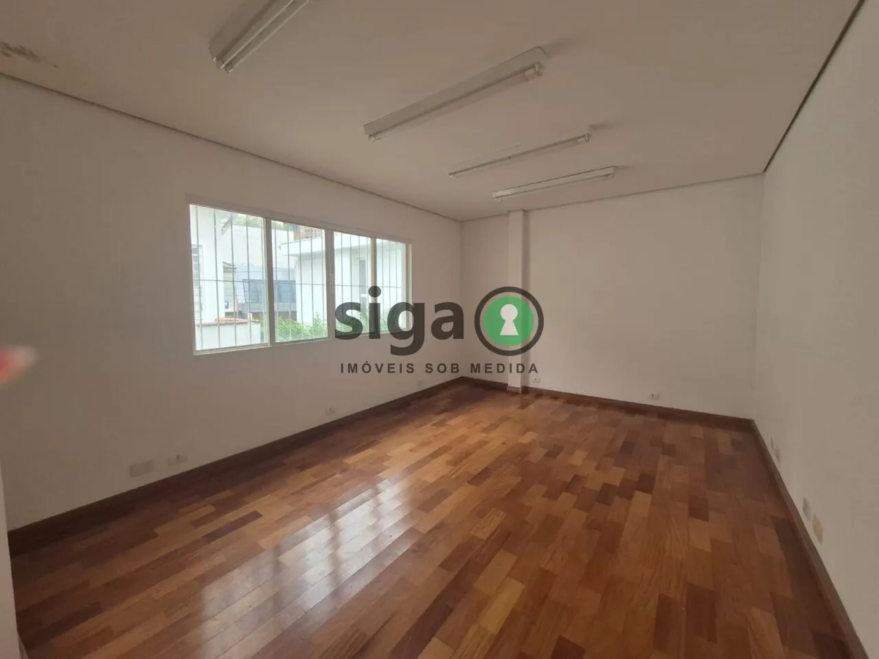 Imagem CASA COMERCIAL 290 METROS PARA LOCAÇÃO NO ITAIM