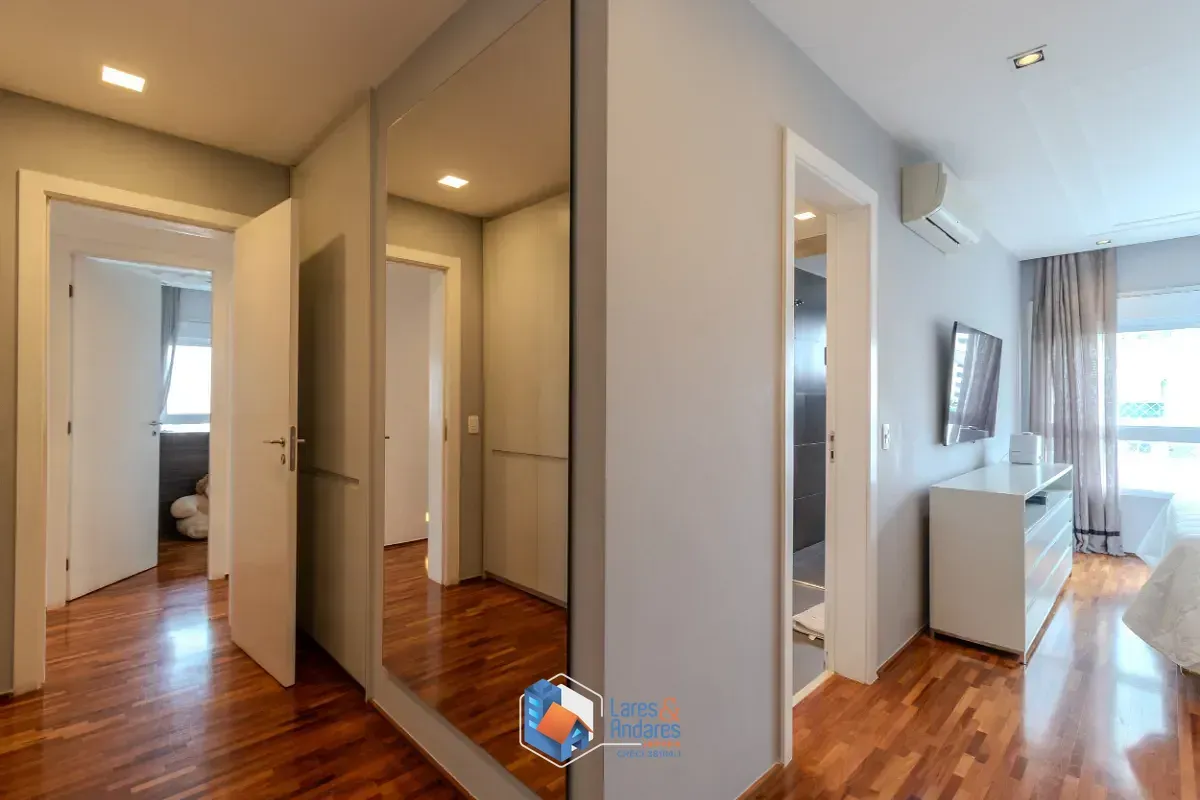 Imagem Apartamento para venda em Campo Belo com 3 quartos, sendo 3 suítes, 219m²