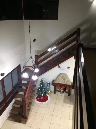 Imagem Linda casa em condomínio Fechado - Bairro Horto