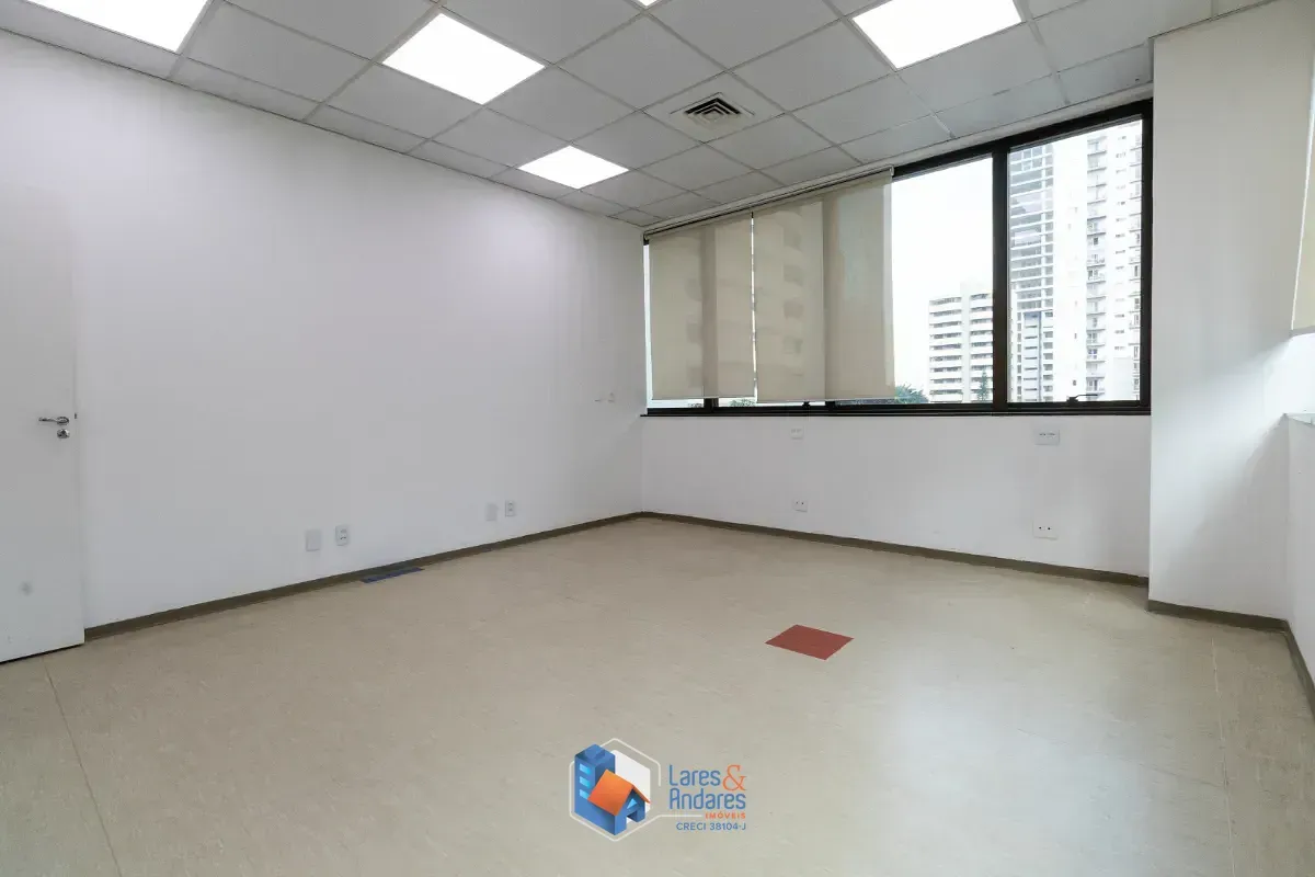 Imagem Conjunto comercial para venda em Moema, 286m²