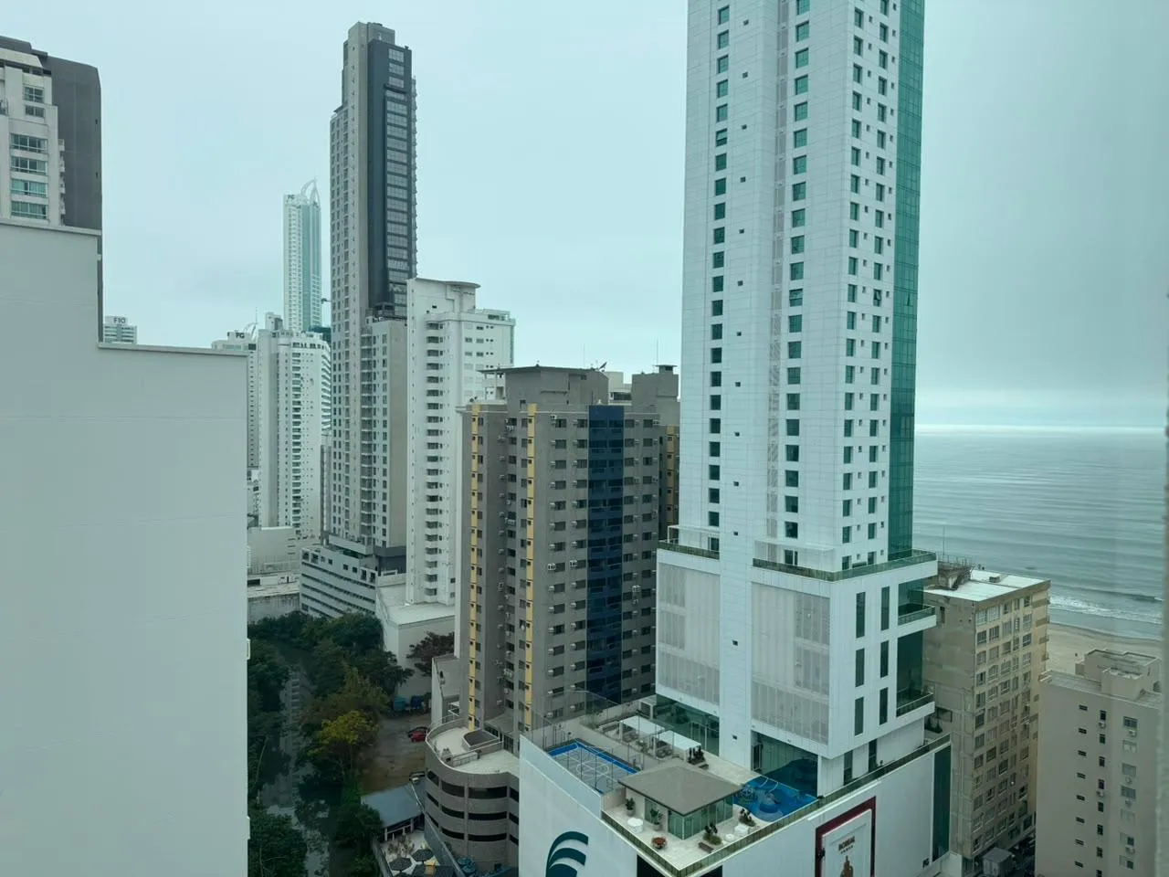 Imagem Apartamento com vista para o mar à venda com 139m2 por R$ 4.200.000,00