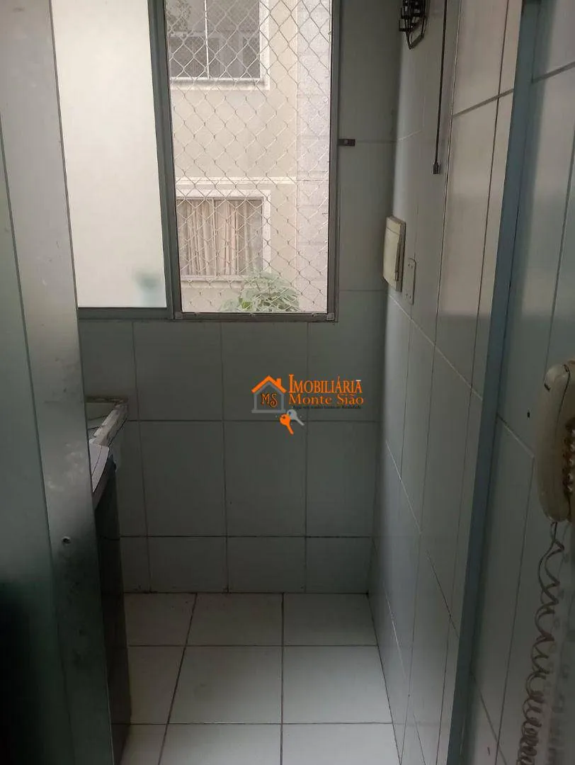 Imagem Apartamento com 2 dormitórios à venda, 47 m² por R$ 260.000,00 - Água Chata - Guarulhos/SP