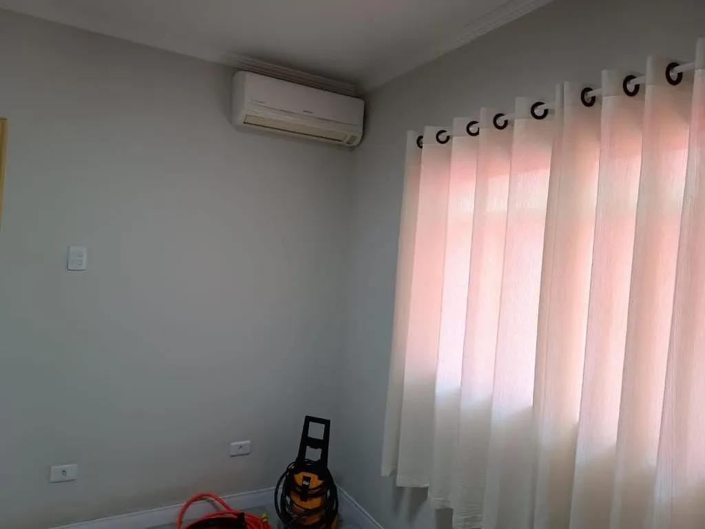 Imagem Casa para Locação 3 Quartos, 1 Suite, Parque Aeroporto, Taubaté - SP