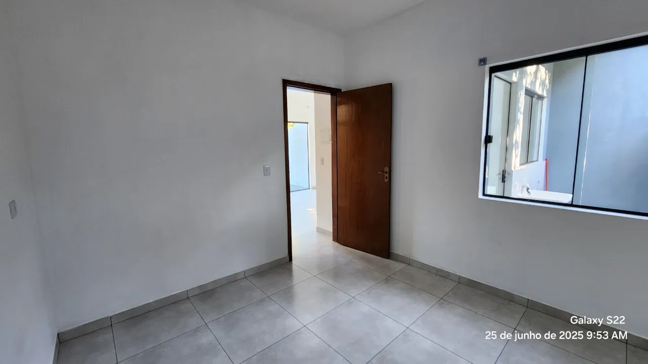 Imagem Casa térrea com 46,86m², 02 dormitórios, banheiro social, sala de estar, copa e cozinha integrada...