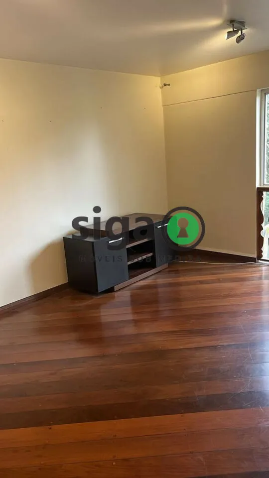 Imagem Apartamento com 3 dormitórios e 2 vagas no Edifício Coronet I e II.