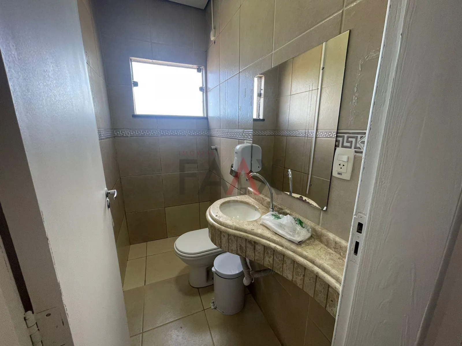 Imagem Excelente Sala Comercial para locação em cima da Odontocenter, CENTRO - Gpva, GUARAPUAVA - PR