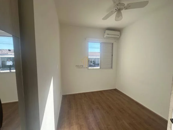 Imagem Casa de esquina tem piscina 2 dormitórios c/ suíte no Condomínio Terra Nova