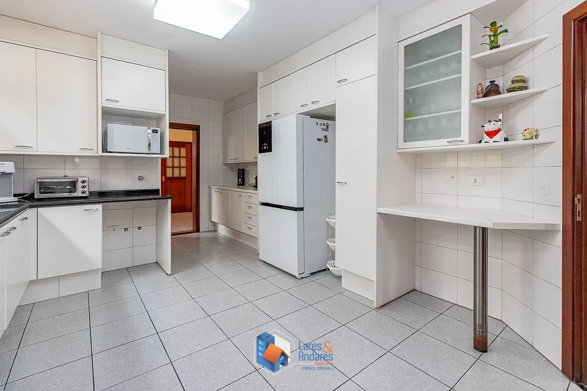 Imagem Casa no condomínio Residencial Morumbi para venda com 5 quartos, sendo 3 suítes, 425m²