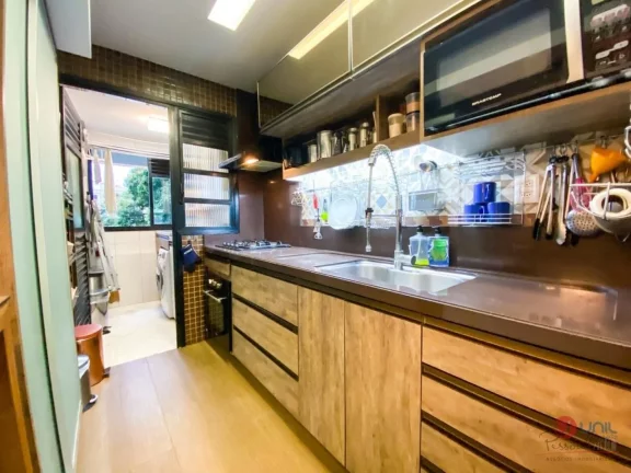 Imagem Apartamento 2 suítes com 1 Vaga | Centro de Florianópolis Mobiliado e Pronto para Morar! A poucos ...