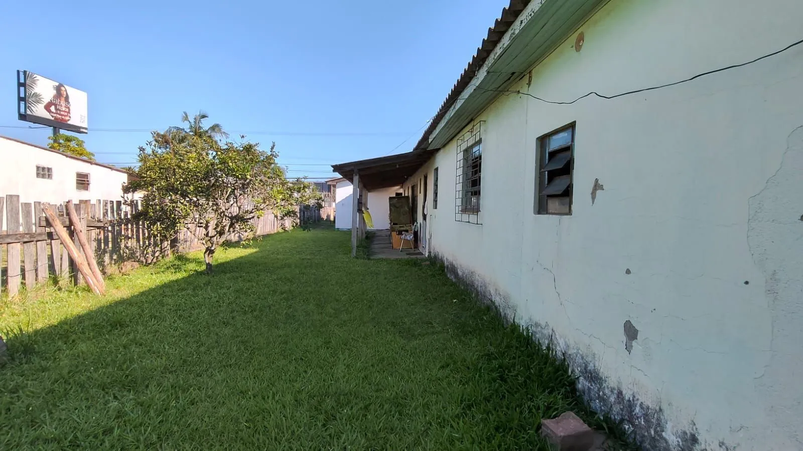 Imagem Casa com Terreno Grande com ótima Localização